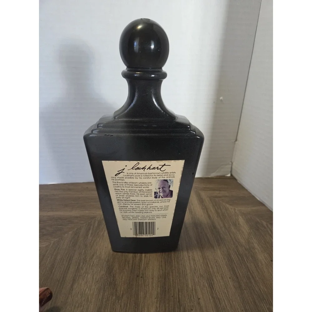 Beam 750ml Kentucky Whiskey Decanter Black Gold Cardinal Bird Stopper